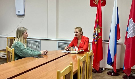 С жителями Новотроицка встретилась депутат ЗС Екатерина Калегина